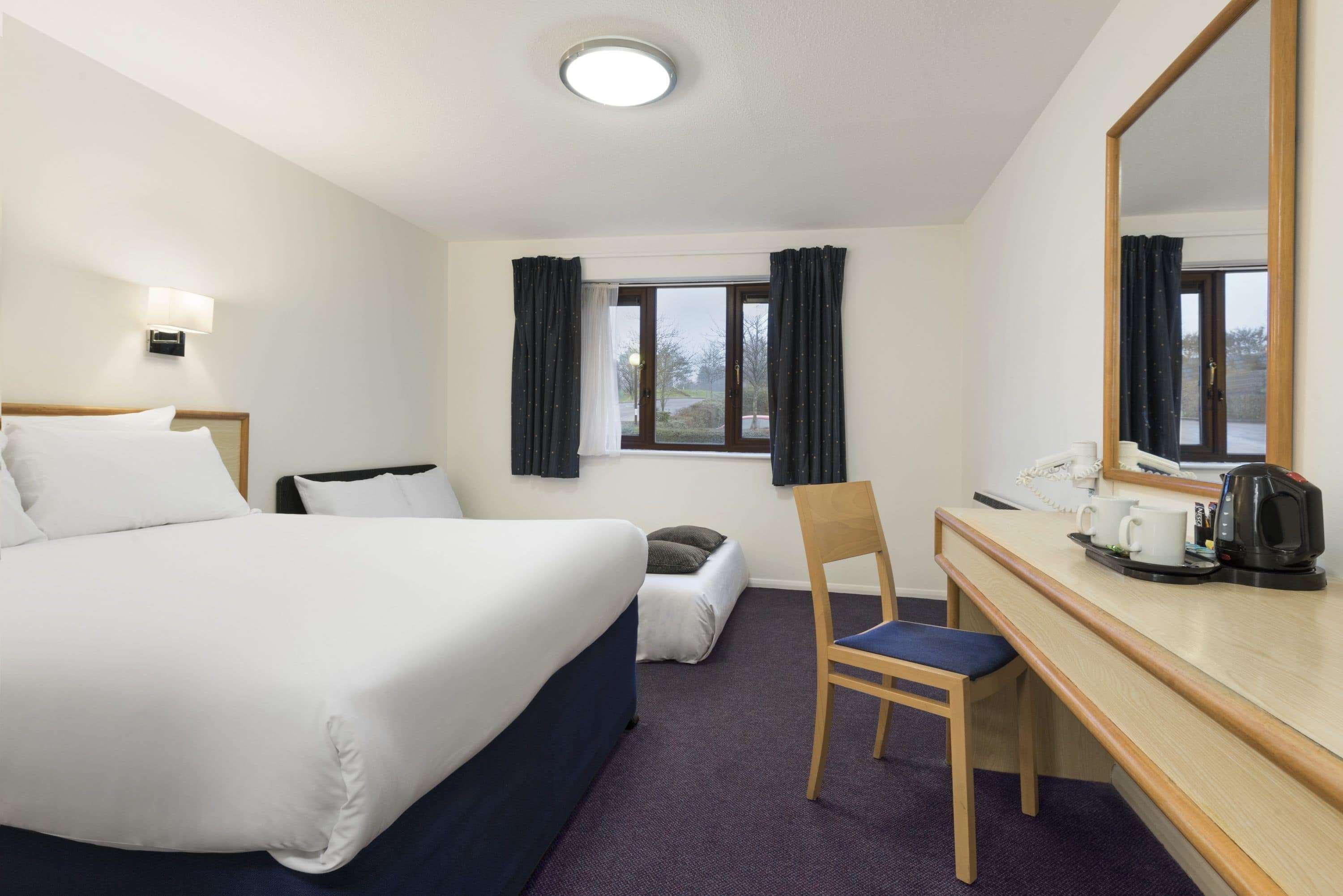 Days Inn Bridgend Cardiff Luaran gambar